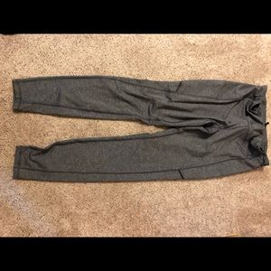 Lululemon yoga pants